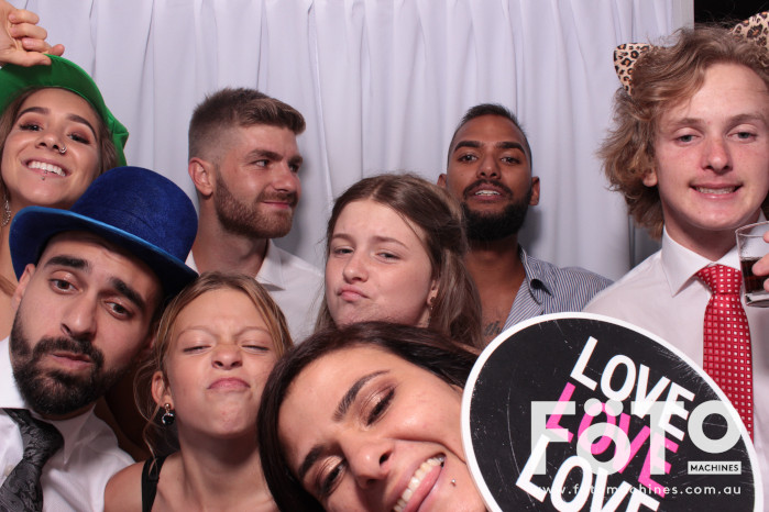 Diandra and Nick’s Wedding | View more photos from the event at gallery.fotomachines.com.au/u/FOTOMachines/Diandra-and-Nick’s-Wedding